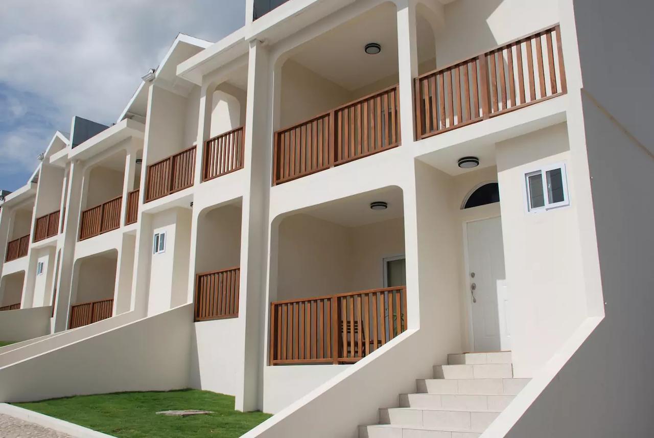 Family Complex beside Beach w/Pool Montego Bay #1 Zewnętrze zdjęcie